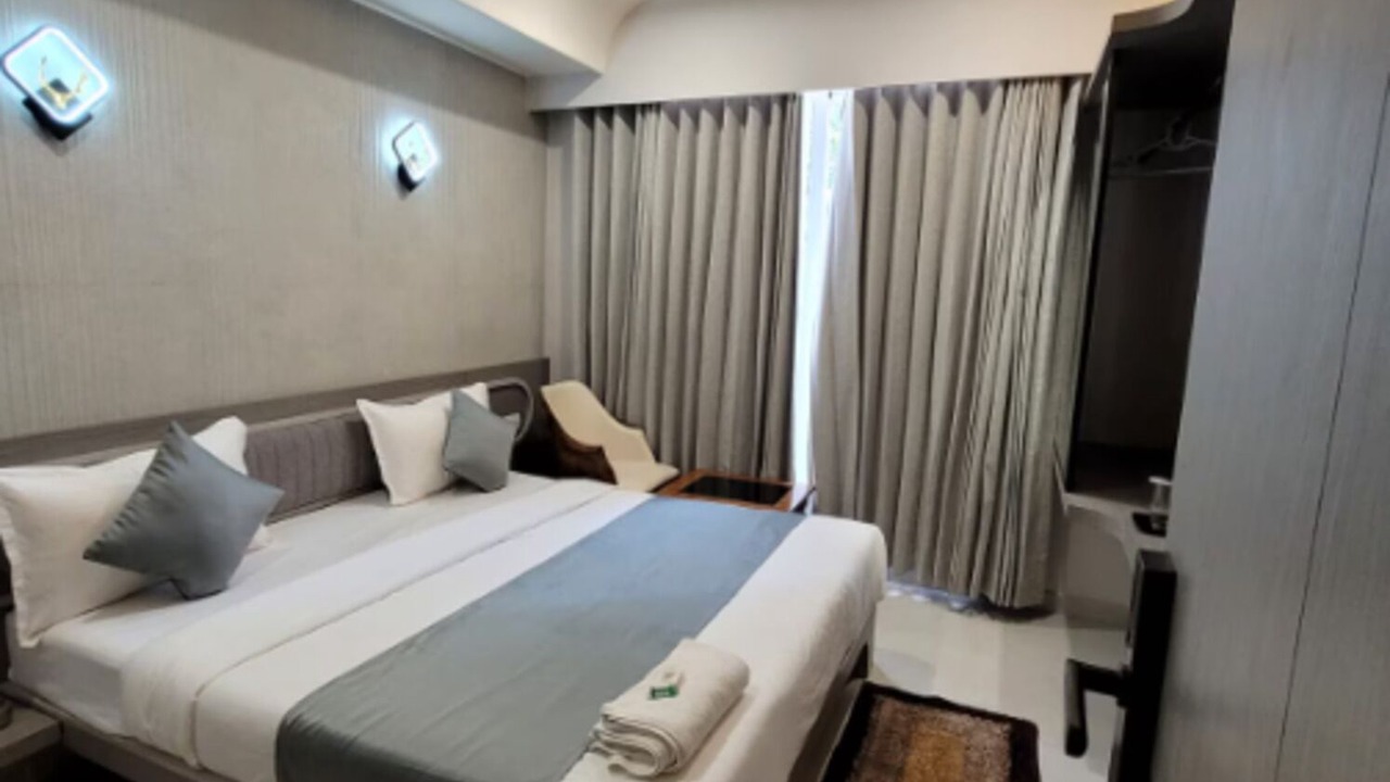 Photo of Bedroom in Gandhinagar