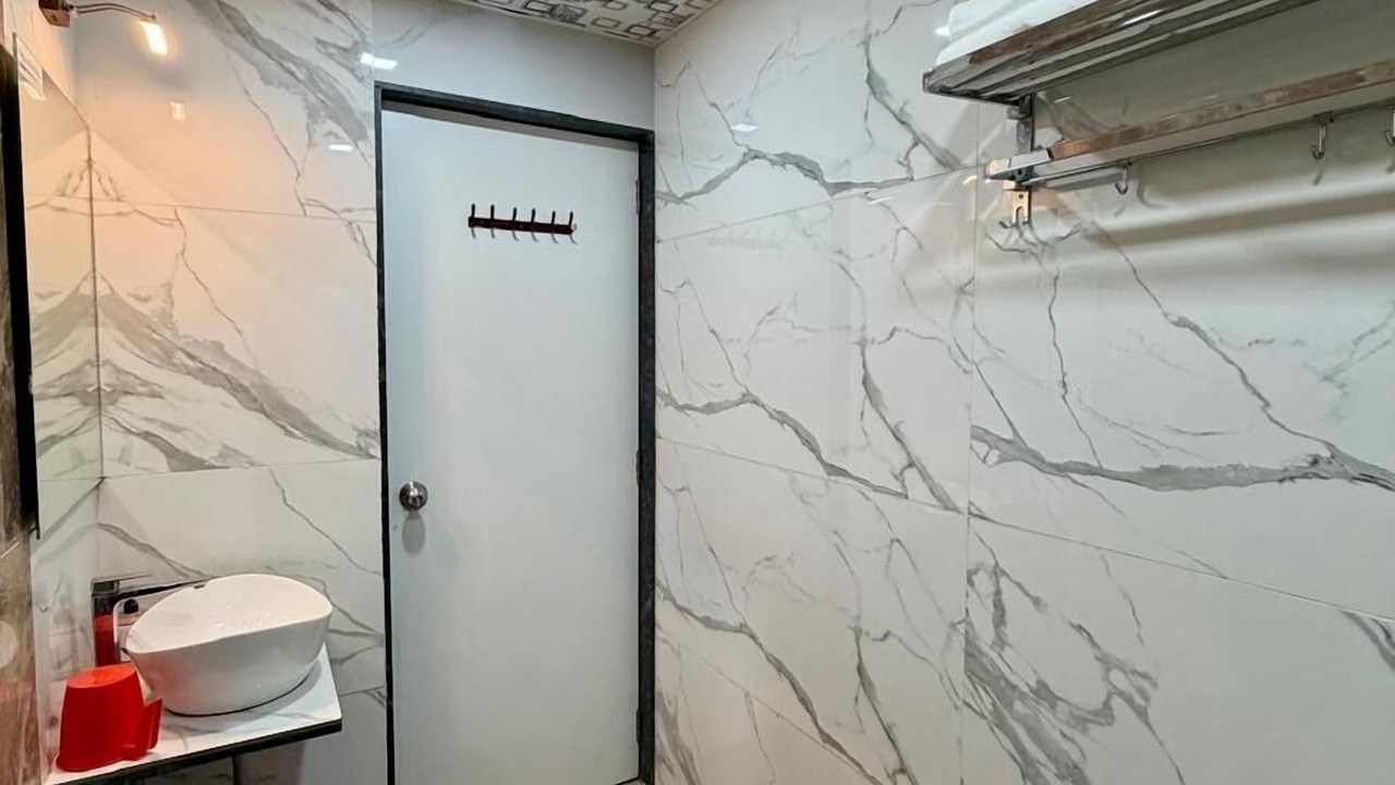 Photo of Bathroom in Mahabaleshwar