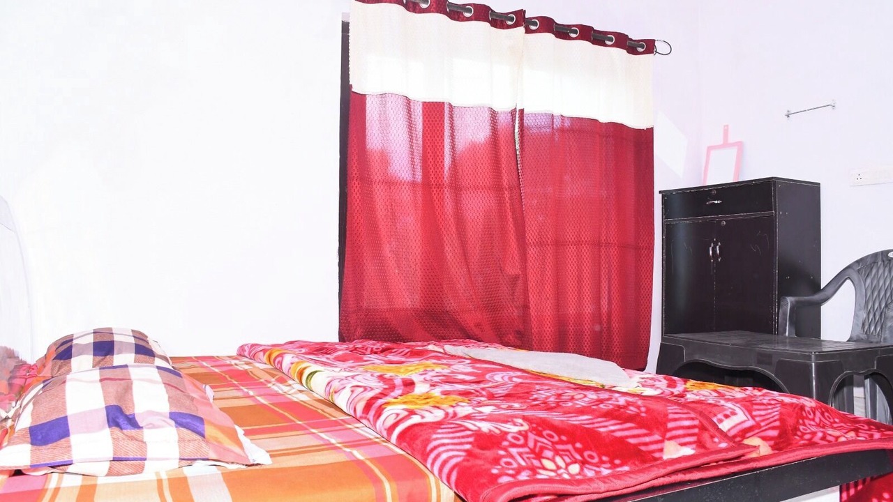 Photo of Bedroom in Mukteshwar