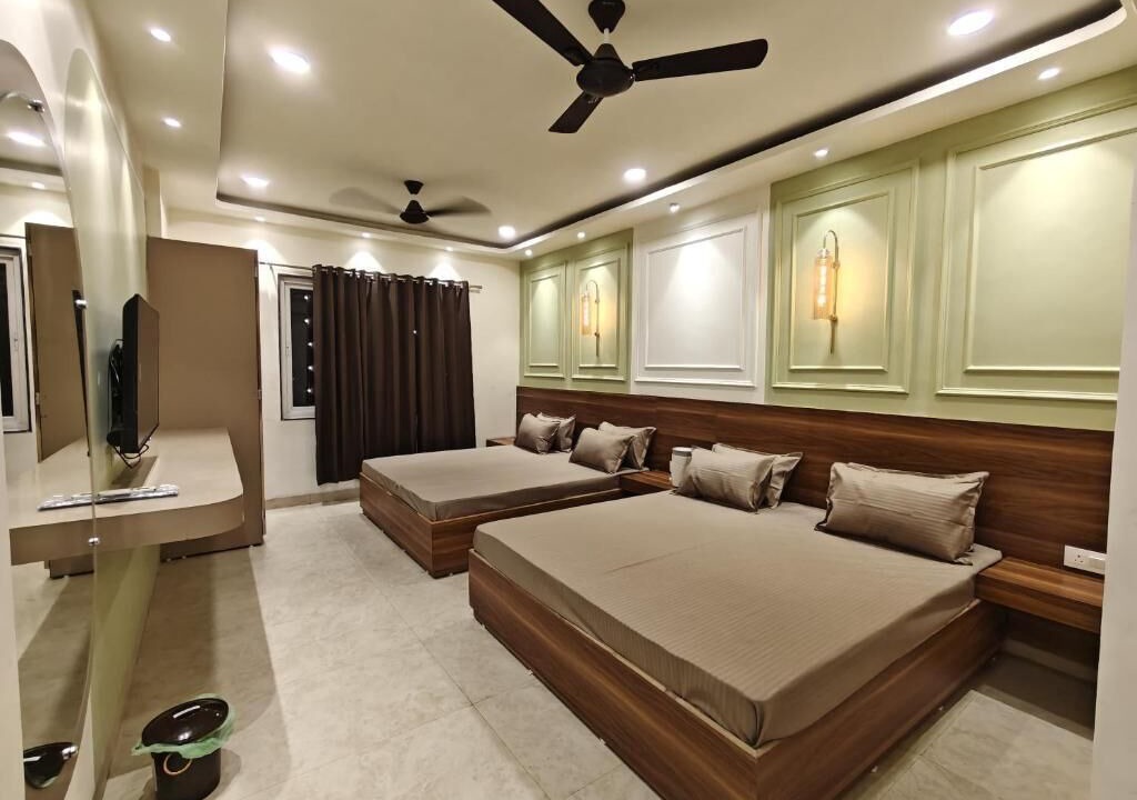 Photo of Bedroom in Pachmarhi