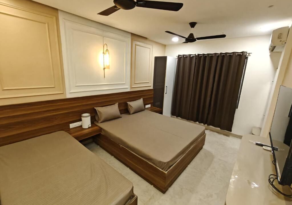 Photo of Bedroom in Pachmarhi