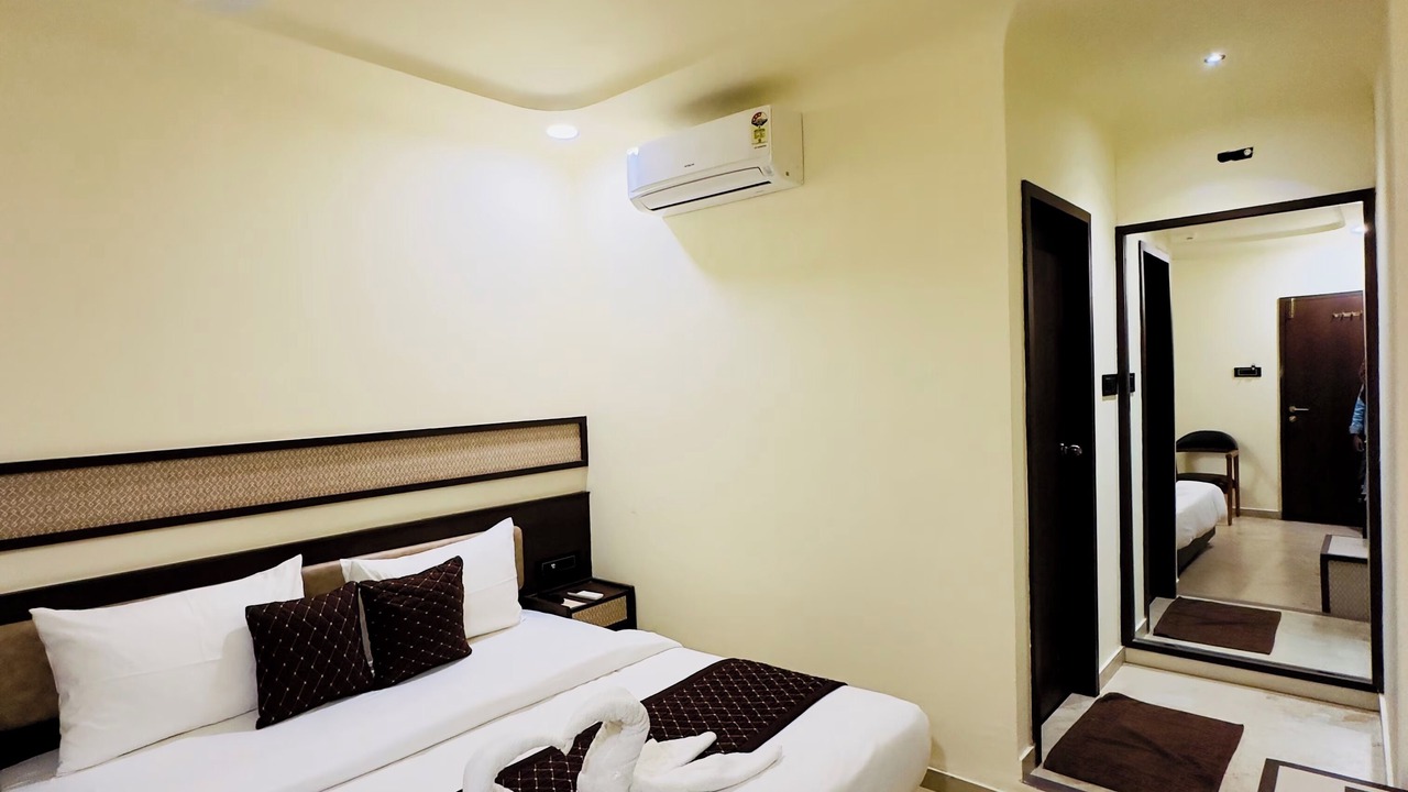 Photo of Bedroom in Rajkot