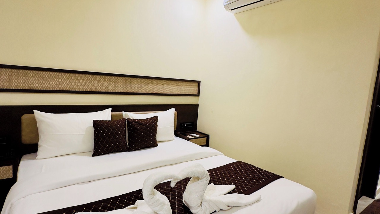 Photo of Bedroom in Rajkot