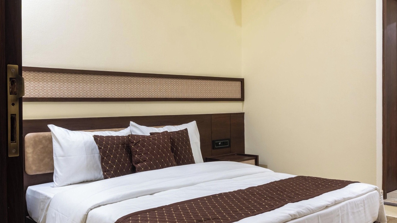 Photo of Bedroom in Rajkot