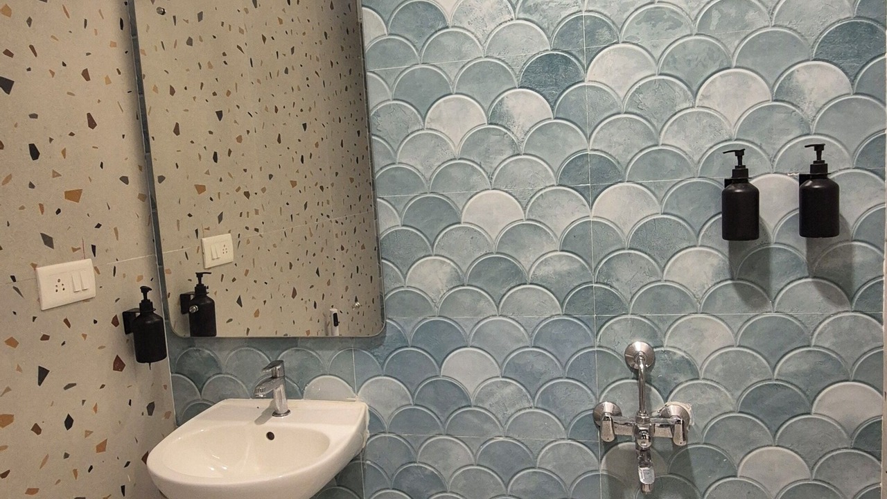 Photo of Bathroom in Mahabalipuram