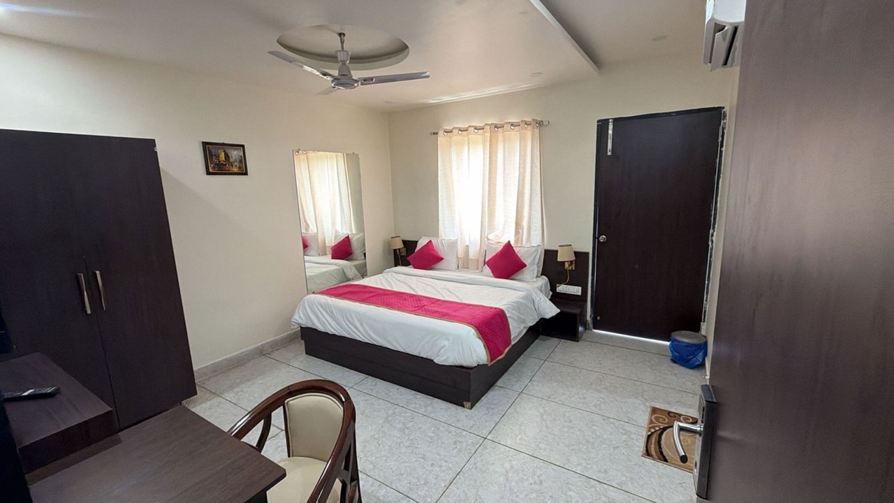 Photo of Bedroom in Gulabpura