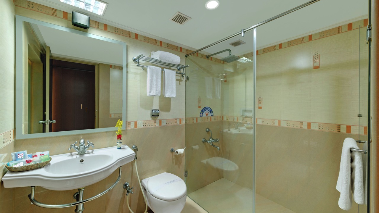 Photo of Bathroom in Tiruchirappalli