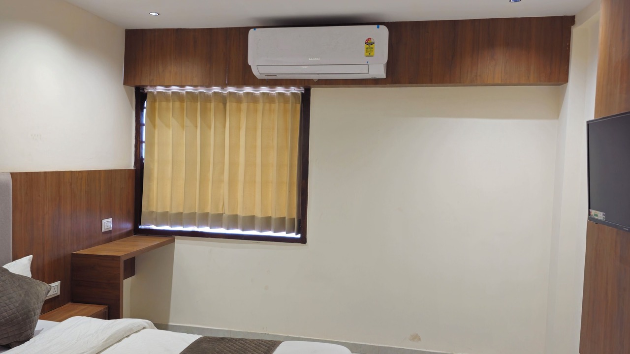 Photo of Bedroom in Dholka
