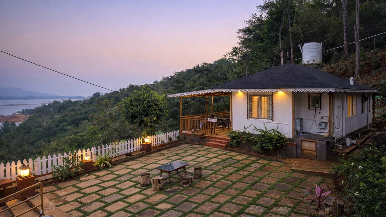 Photo of Patio Balcony in Bhor