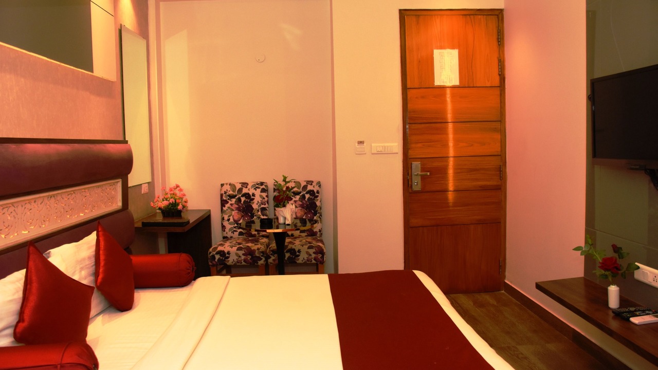 Photo of Bedroom in Alambagh