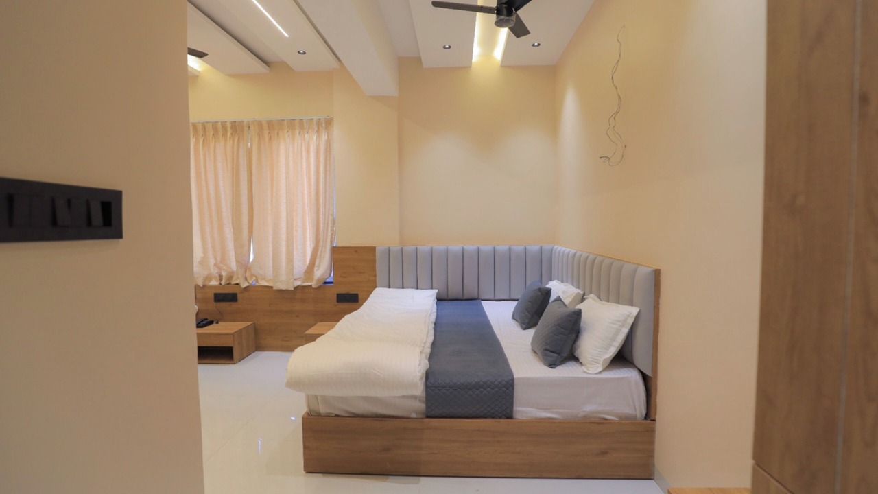 Photo of Bedroom in Daulatabad