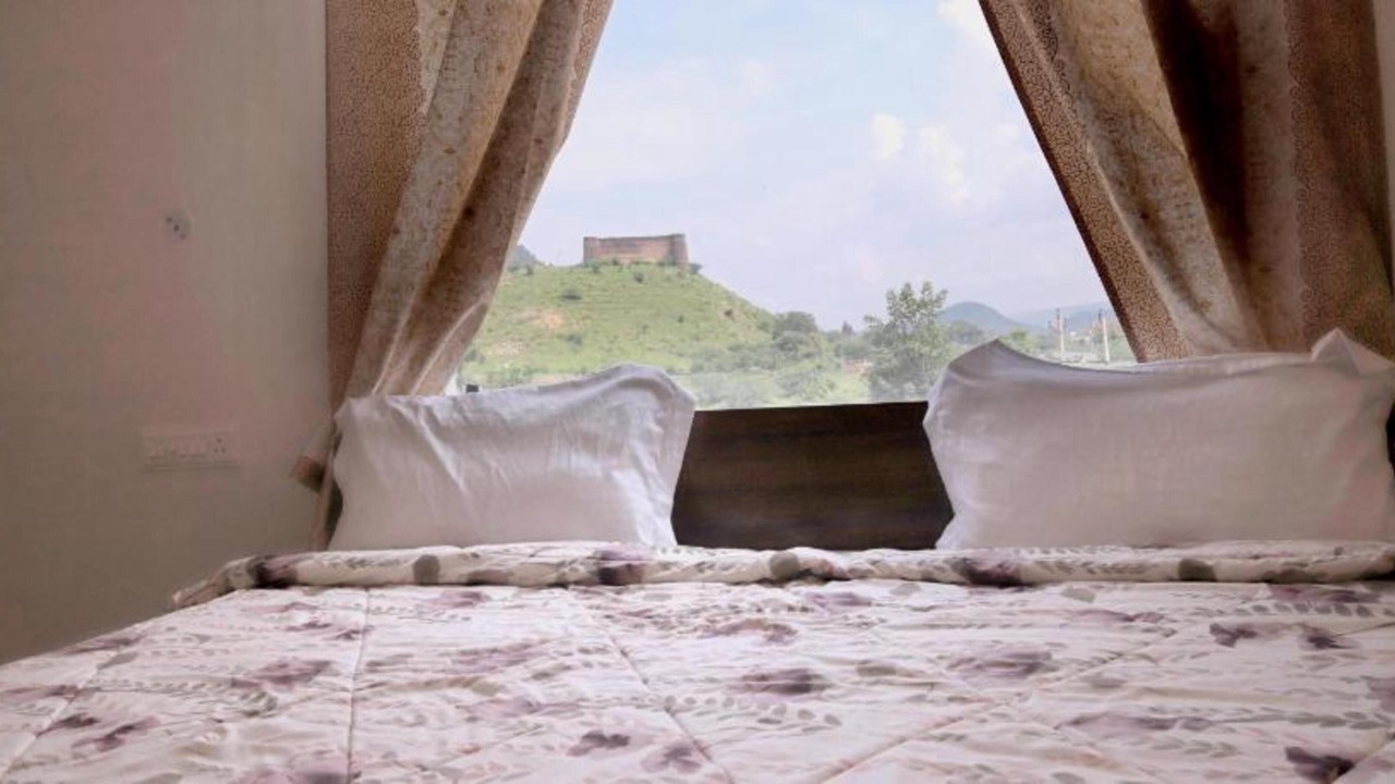 Photo of Bedroom in Ajabgarh