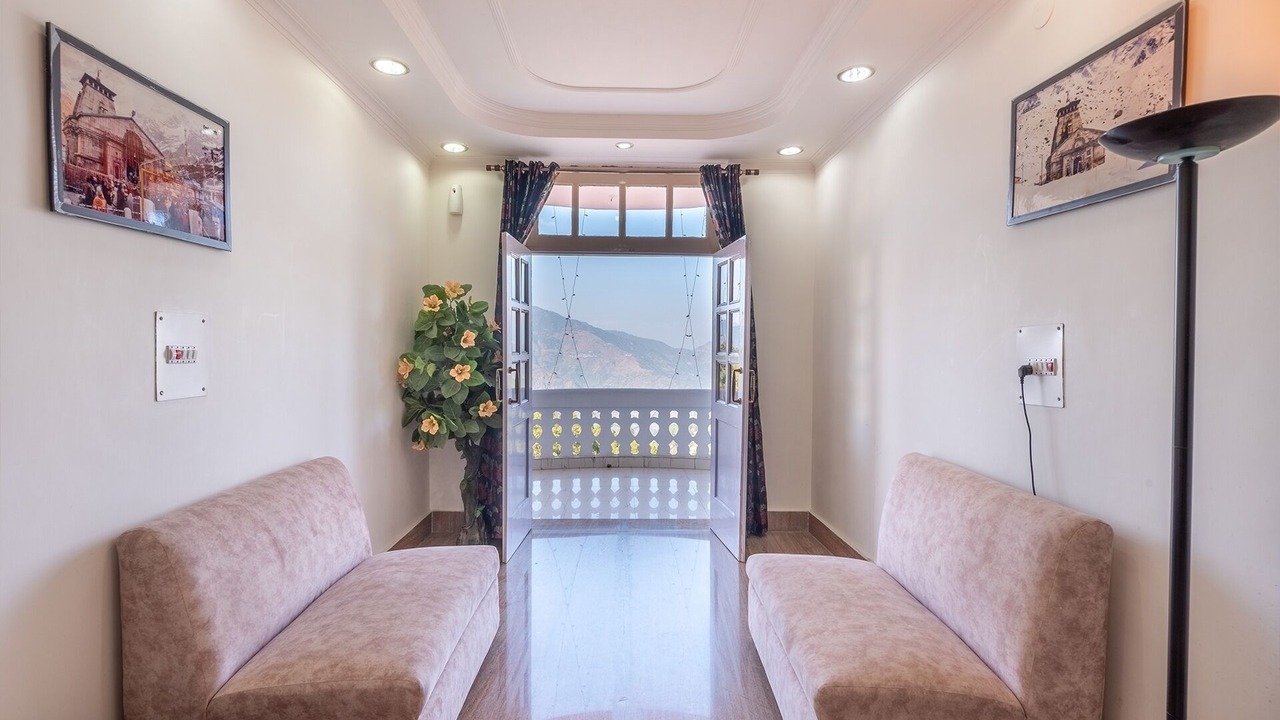 Photo of Livingroom in Chamba