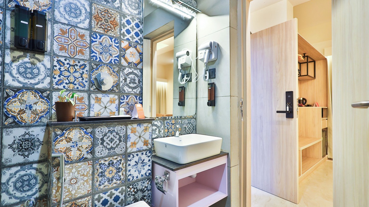 Photo of Bathroom in Adyar
