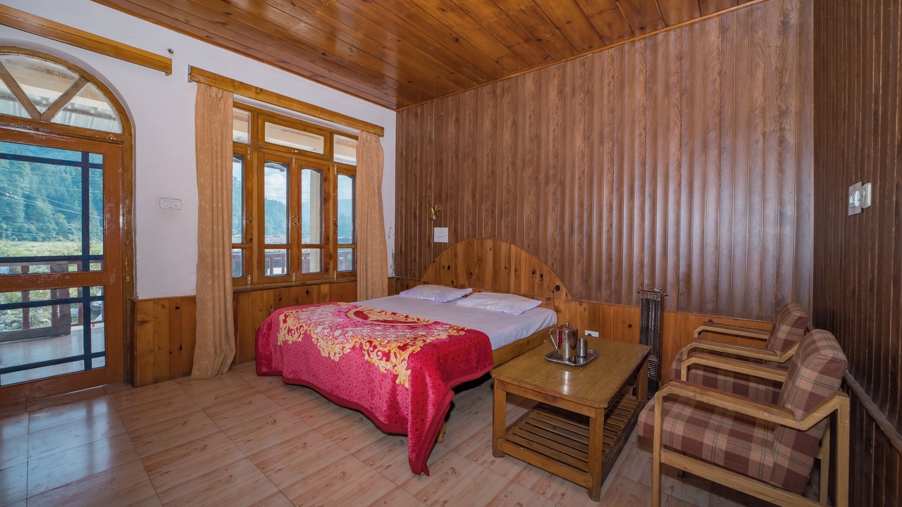 Photo of Bedroom in Barot