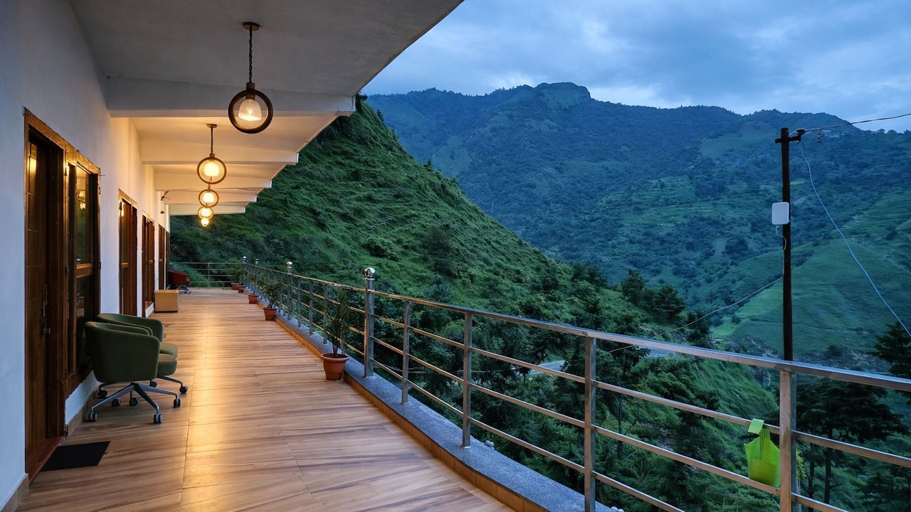 Photo of Patio Balcony in Chakrata