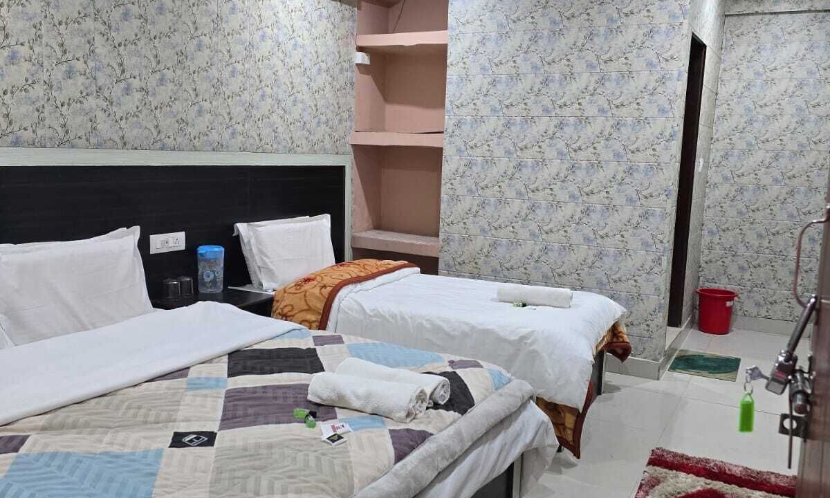 Photo of Bedroom in Badrinath