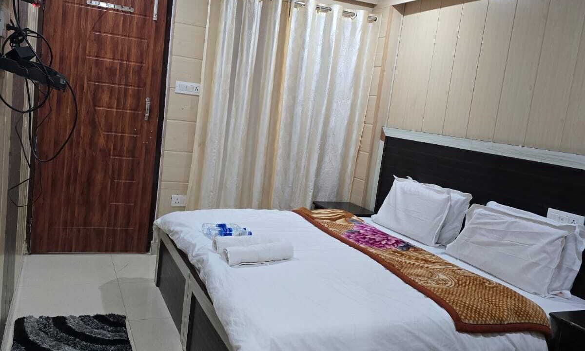 Photo of Bedroom in Badrinath
