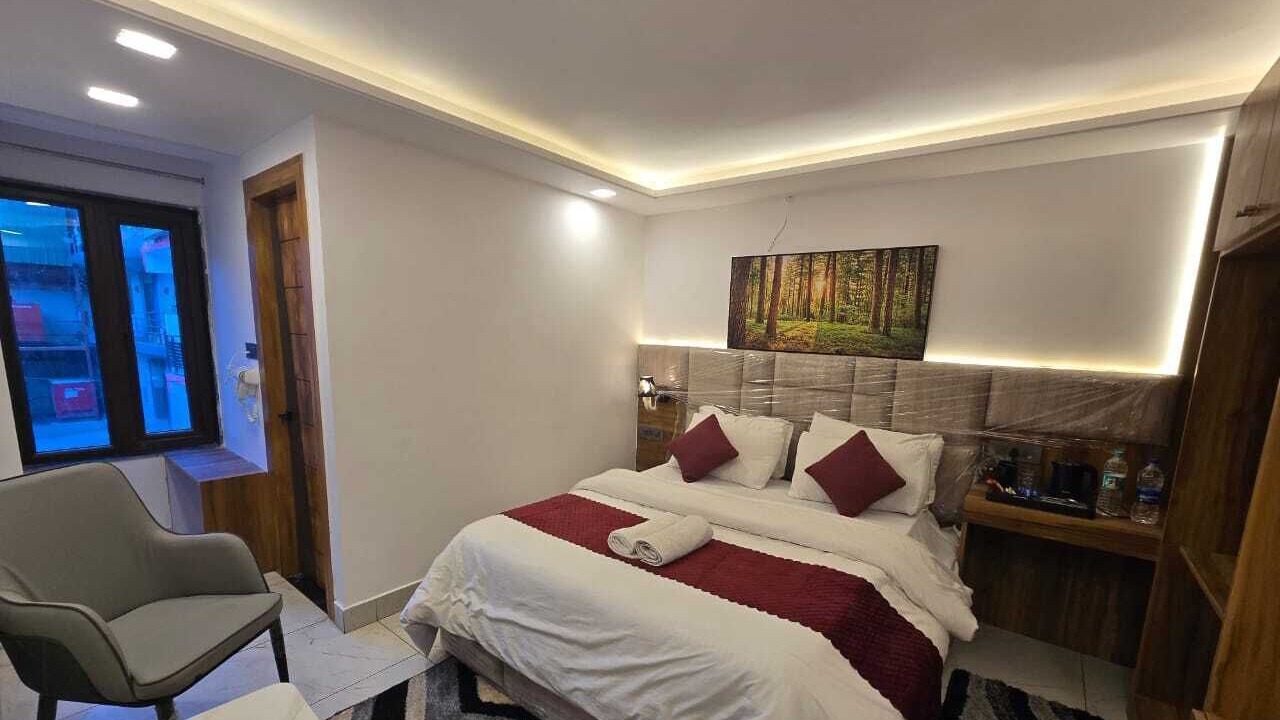 Photo of Bedroom in Badrinath