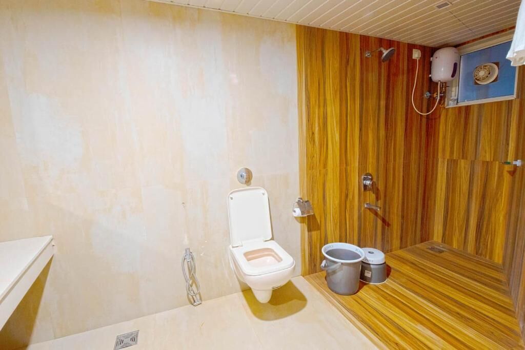 Photo of Bathroom in Mahabaleshwar