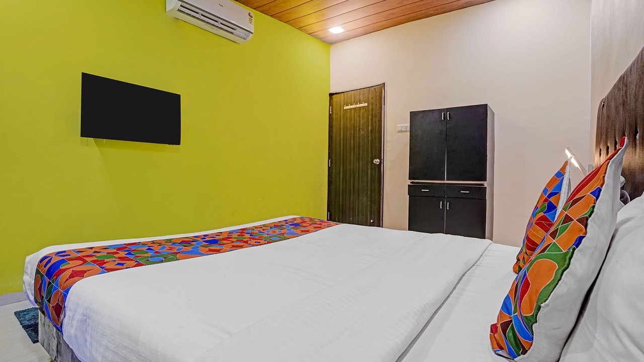 Photo of Bedroom in Mahabaleshwar