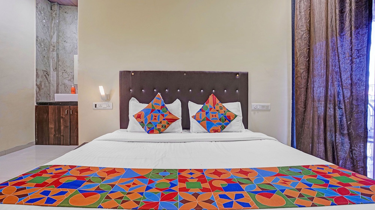 Photo of Bedroom in Mahabaleshwar