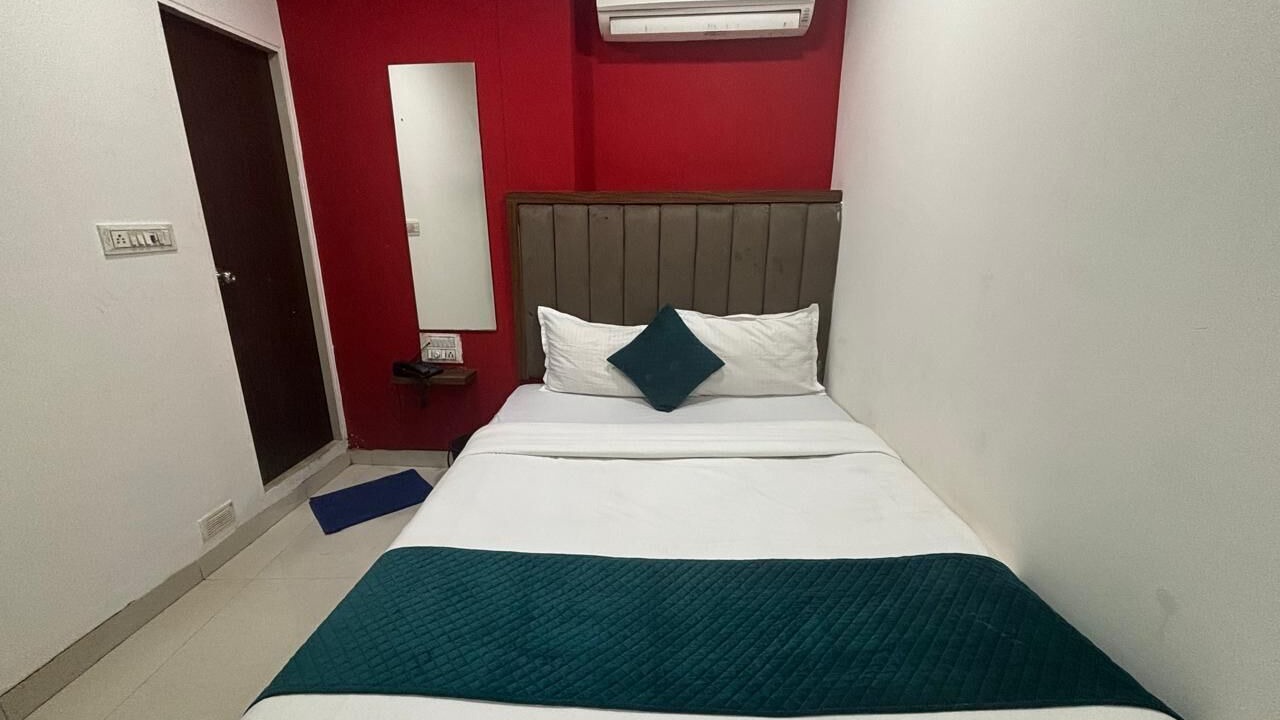 Photo of Bedroom in Jogeshwari West
