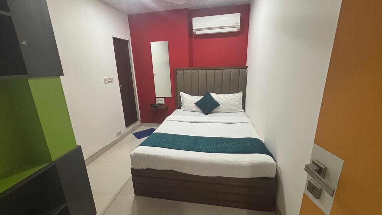 Photo of Bedroom in Jogeshwari West