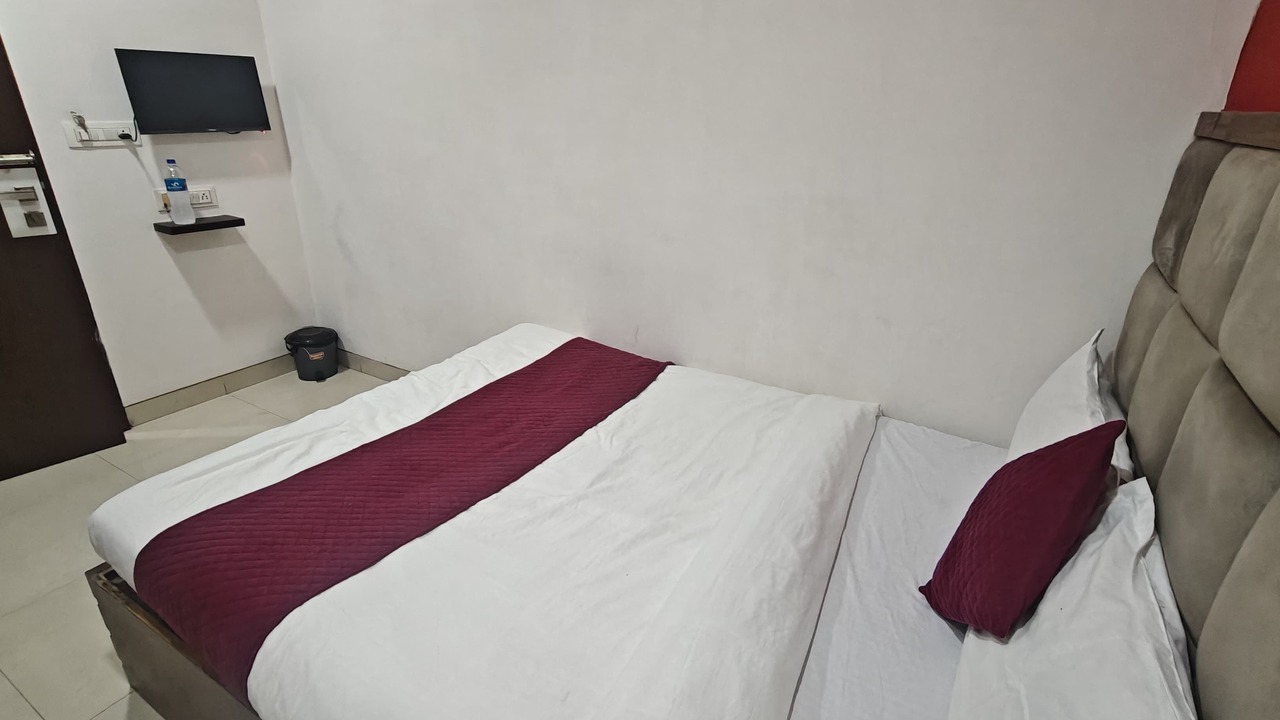 Photo of Bedroom in Jogeshwari West