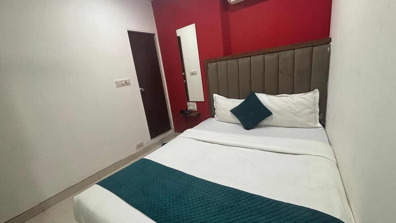 Photo of Bedroom in Jogeshwari West