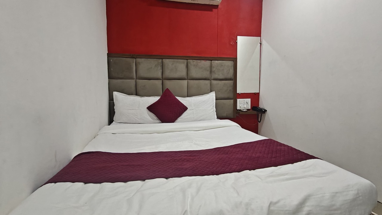 Photo of Bedroom in Jogeshwari West