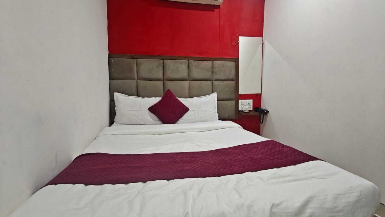 Photo of Bedroom in Jogeshwari West