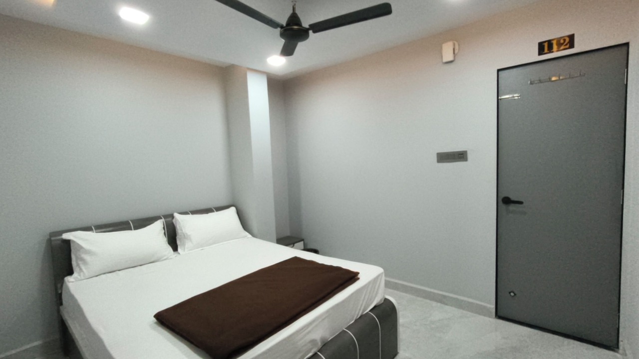 Photo of Bedroom in Surat District