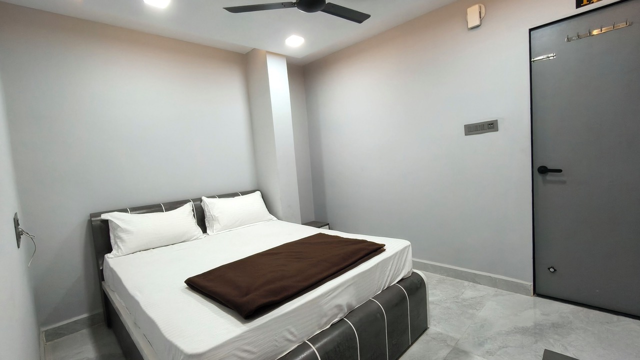 Photo of Bedroom in Surat District