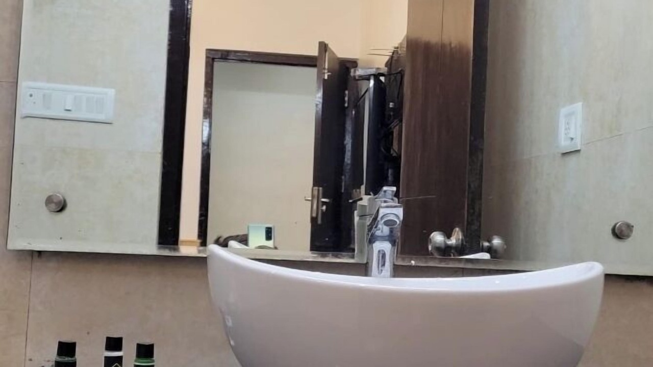 Photo of Bathroom in Mallital