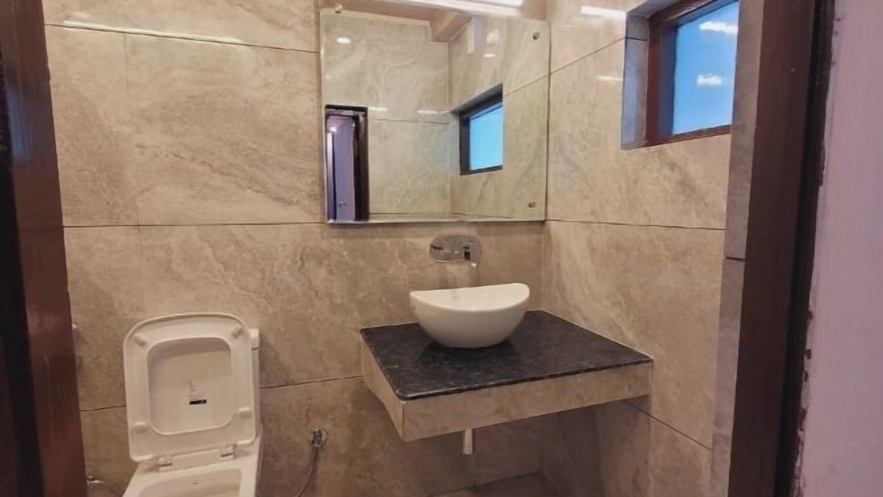Photo of Bathroom in Mallital