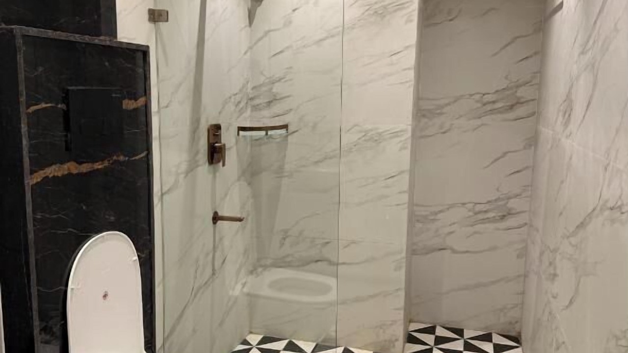 Photo of Bathroom in Abu Road
