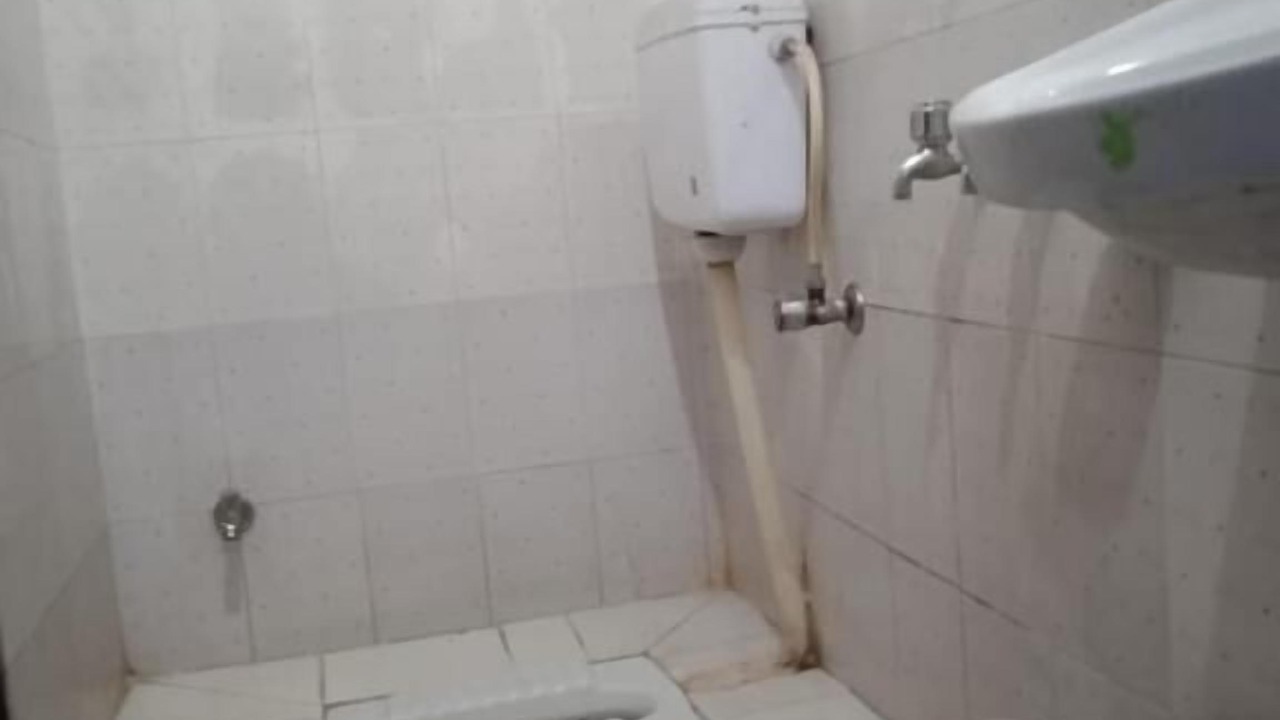 Photo of Bathroom in Uttarkashi
