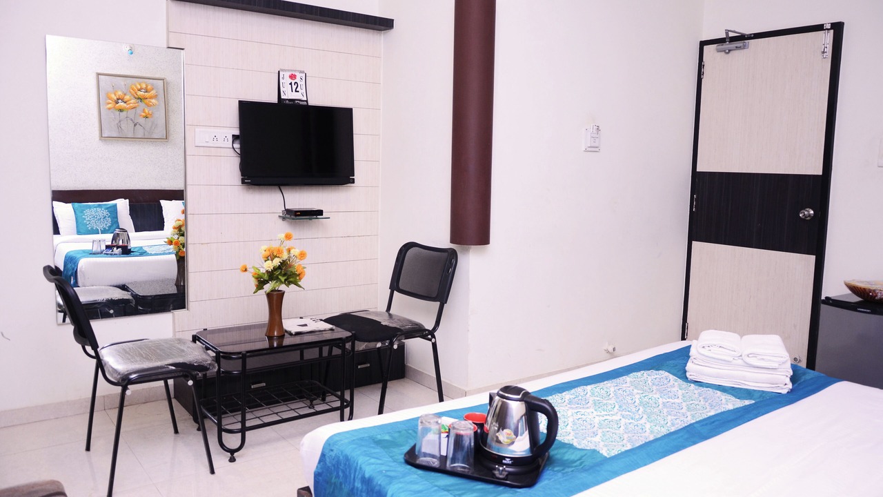 Photo of Bedroom in Rajkot