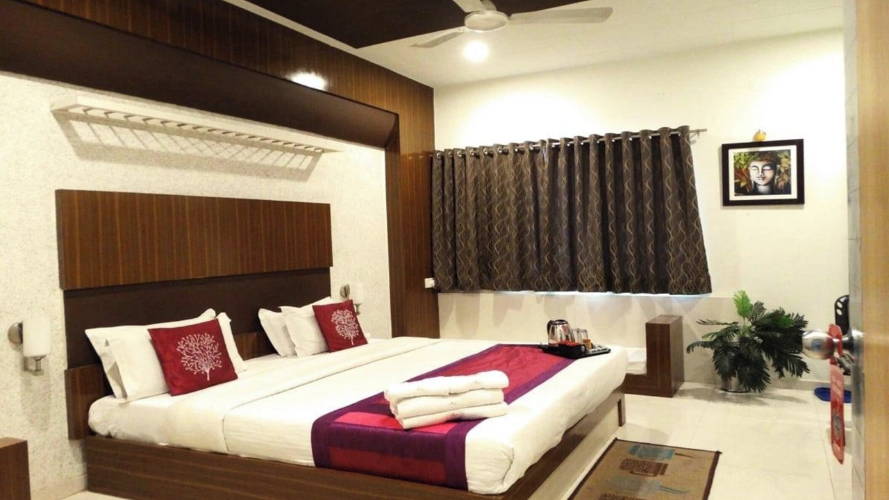 Photo of Bedroom in Rajkot