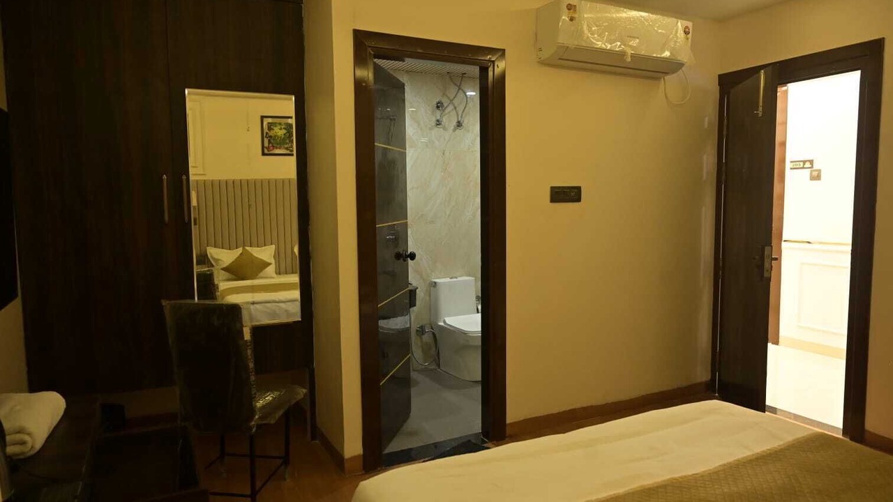 Photo of Bedroom in Chhatarpur