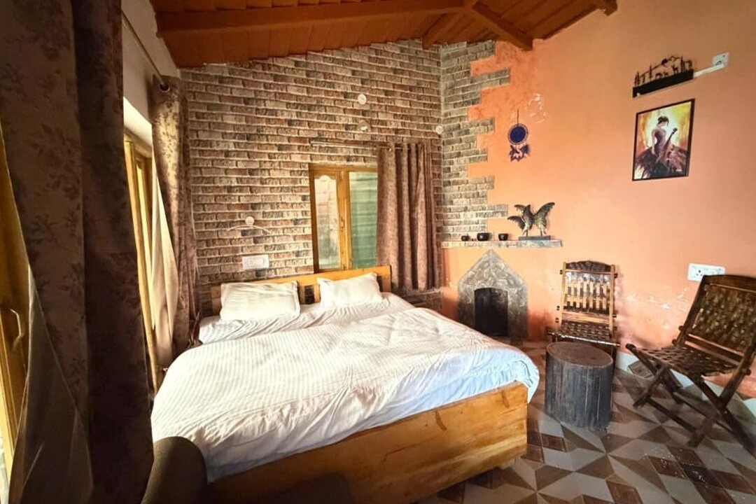 Photo of Bedroom in Mukteshwar