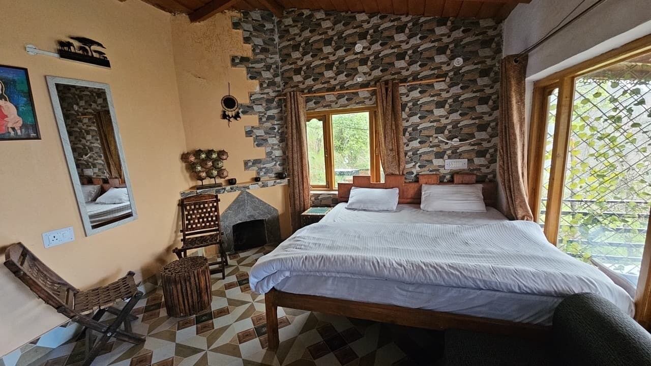 Photo of Bedroom in Mukteshwar