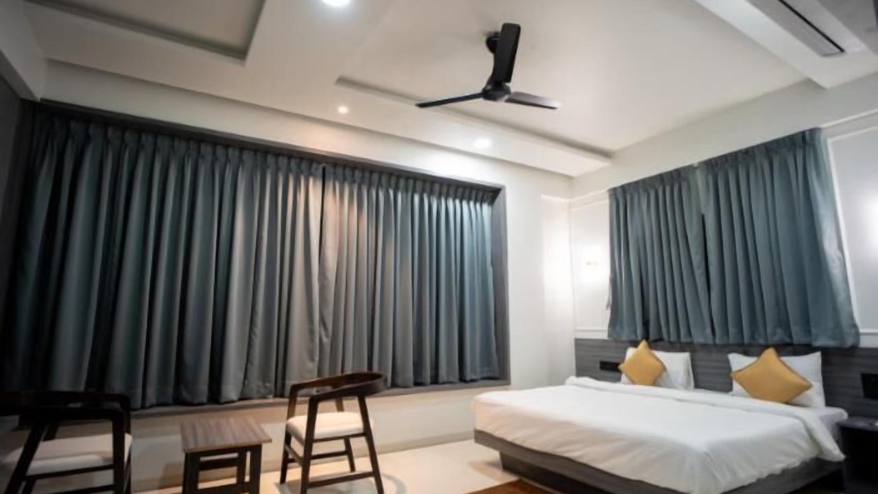 Photo of Bedroom in Solapur