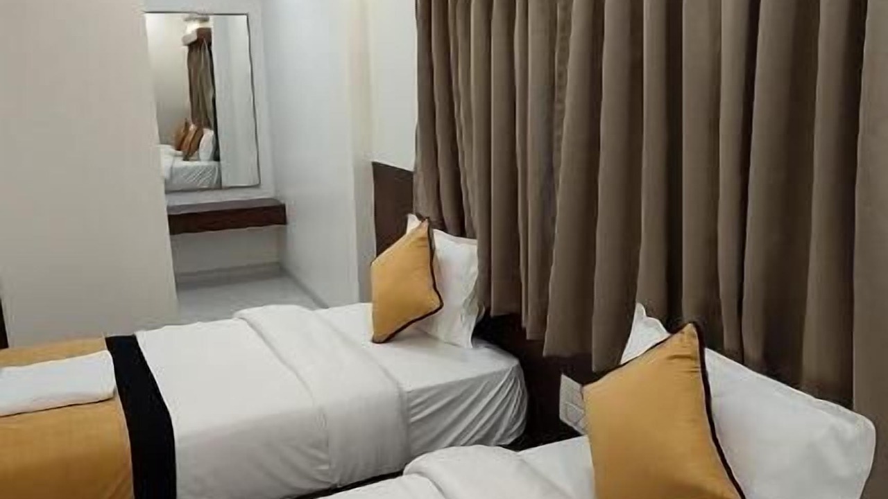 Photo of Bedroom in Daulatabad