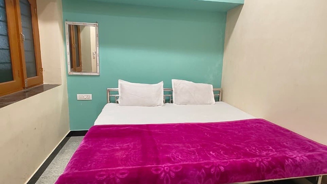 Photo of Bedroom in Abu Road