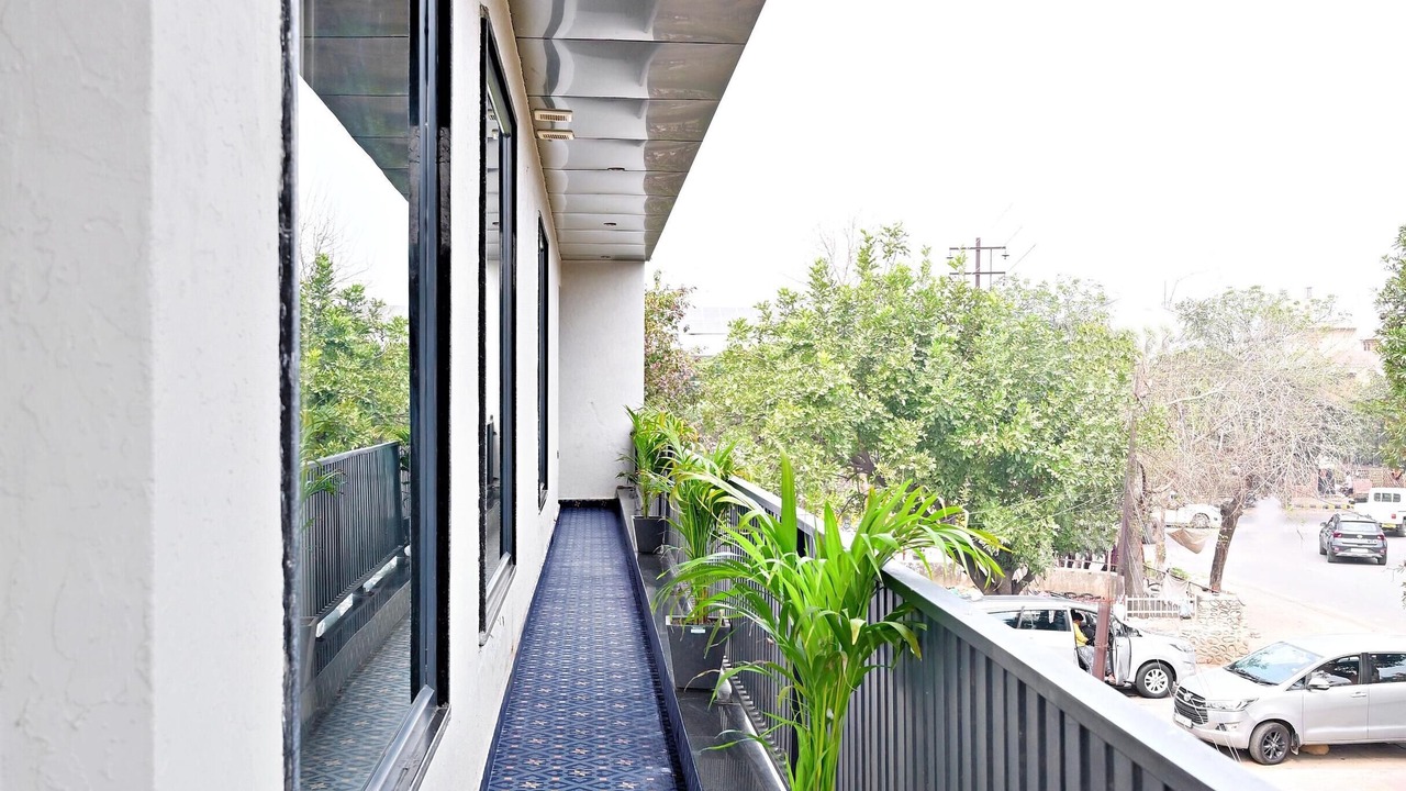 Photo of Bedroom in Ranjit Avenue