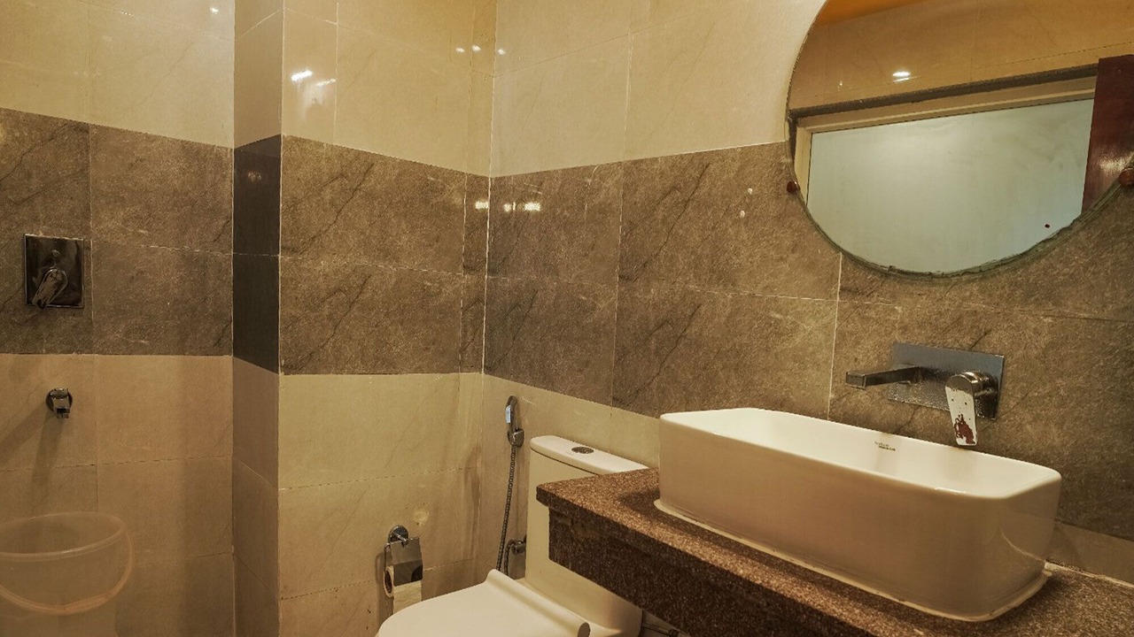 Photo of Bathroom in Tapovan