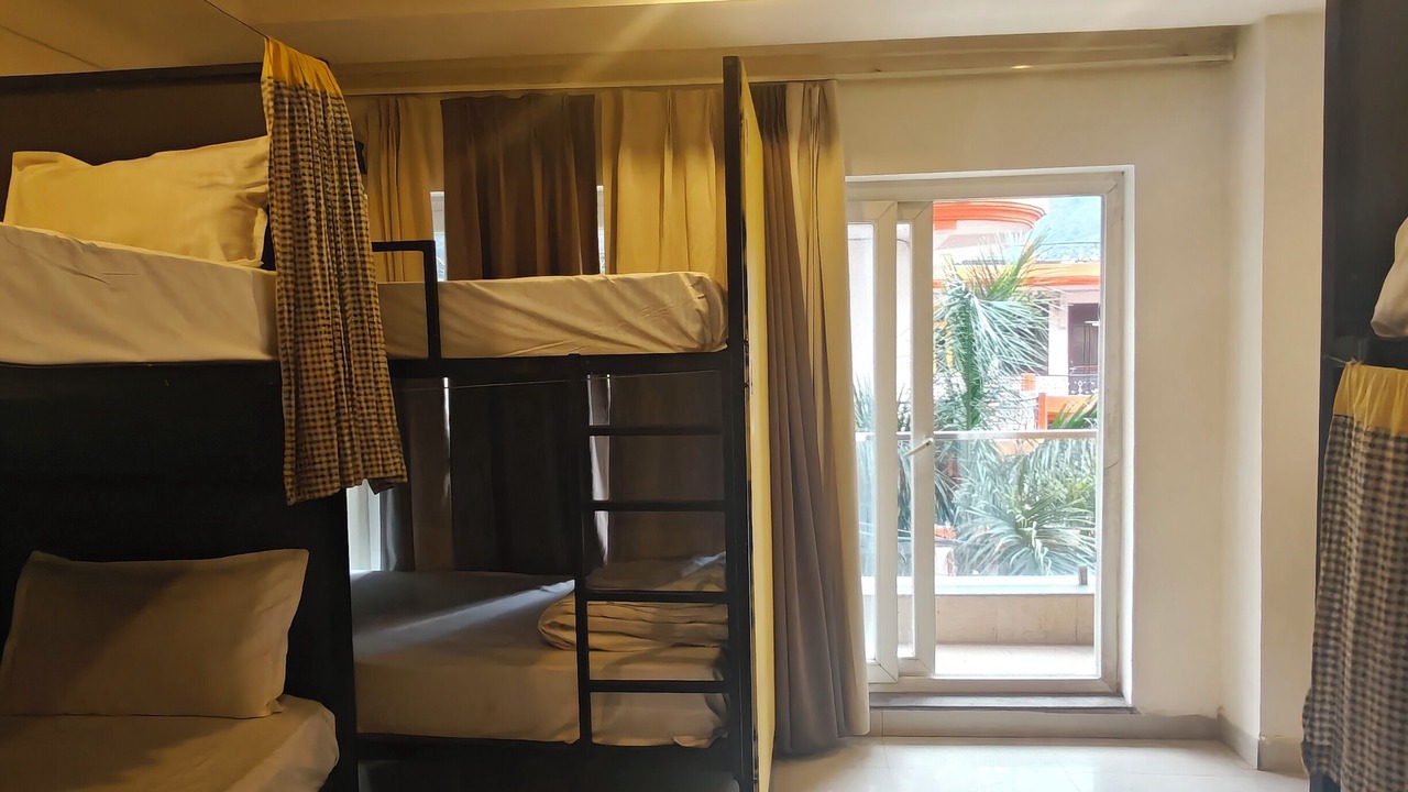 Photo of Bedroom in Tapovan