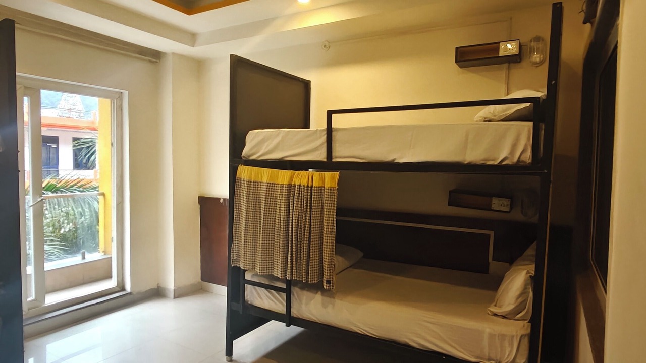 Photo of Bedroom in Tapovan
